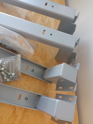 reggimensole in ferro per officina