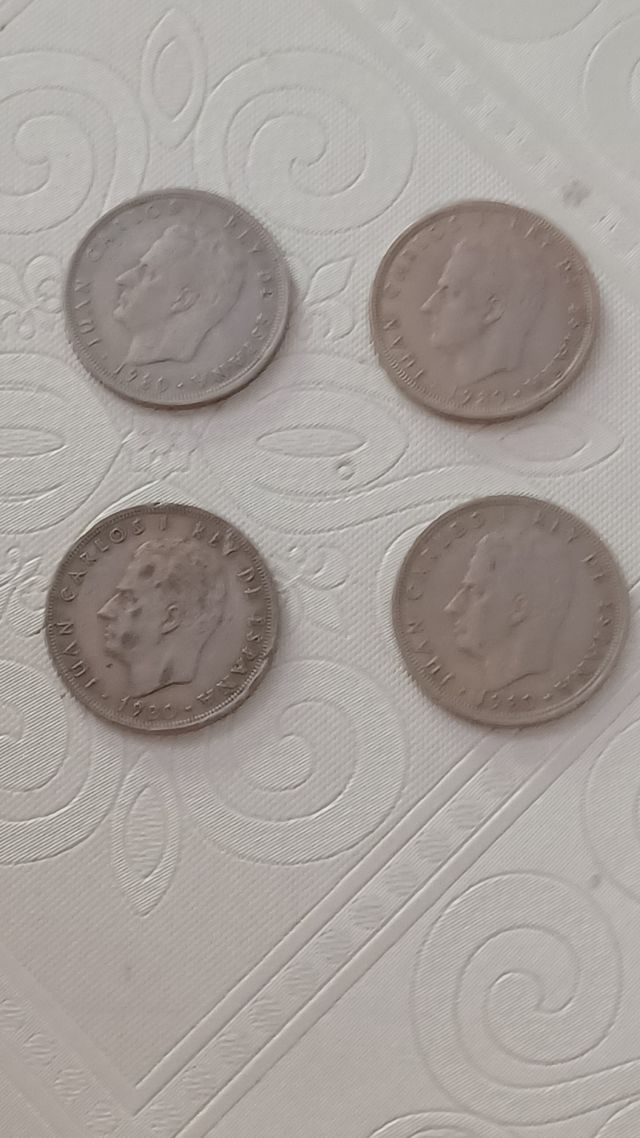 4 monedas 5 pesetas año 1982