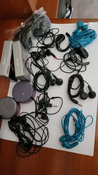 14 Auriculares varios modelos