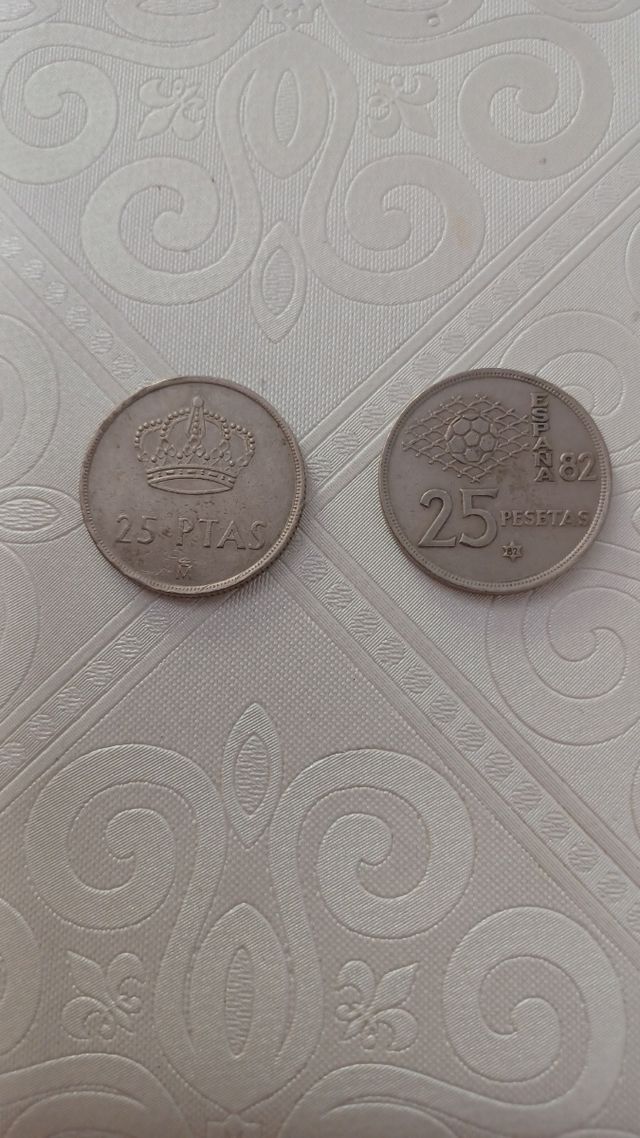2 Monedas de 25 pesetas