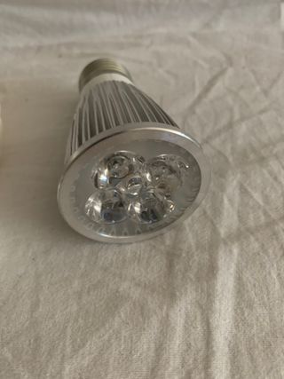 Portalampara con sensor y bombilla para plantas