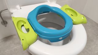 Orinal portátil de viaje y adaptador para WC