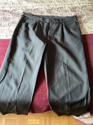 Traje camarero negro