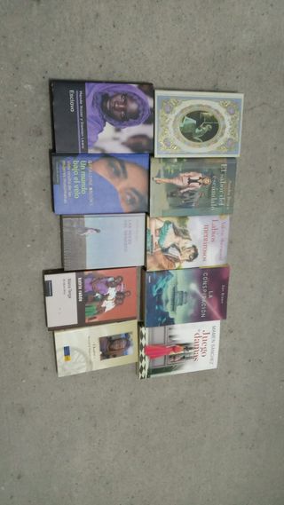 Novelas y colecciones