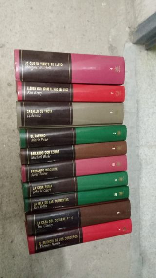 Novelas y colecciones