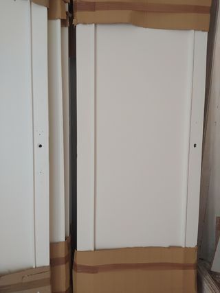 Puertas de madera lacadas en blanco