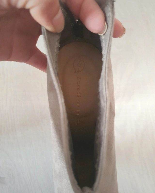 Botas cinzentas Stradivarius