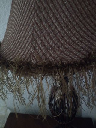 LÁMPARA DE SOBREMESA