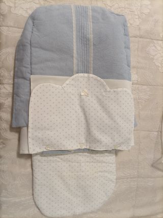 Cojín de lactancia + saco para capazo.