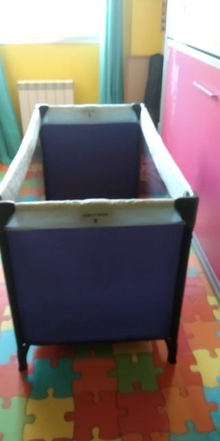 Cuna de viaje + colchón