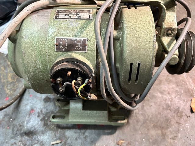 Motore macchina da cucire