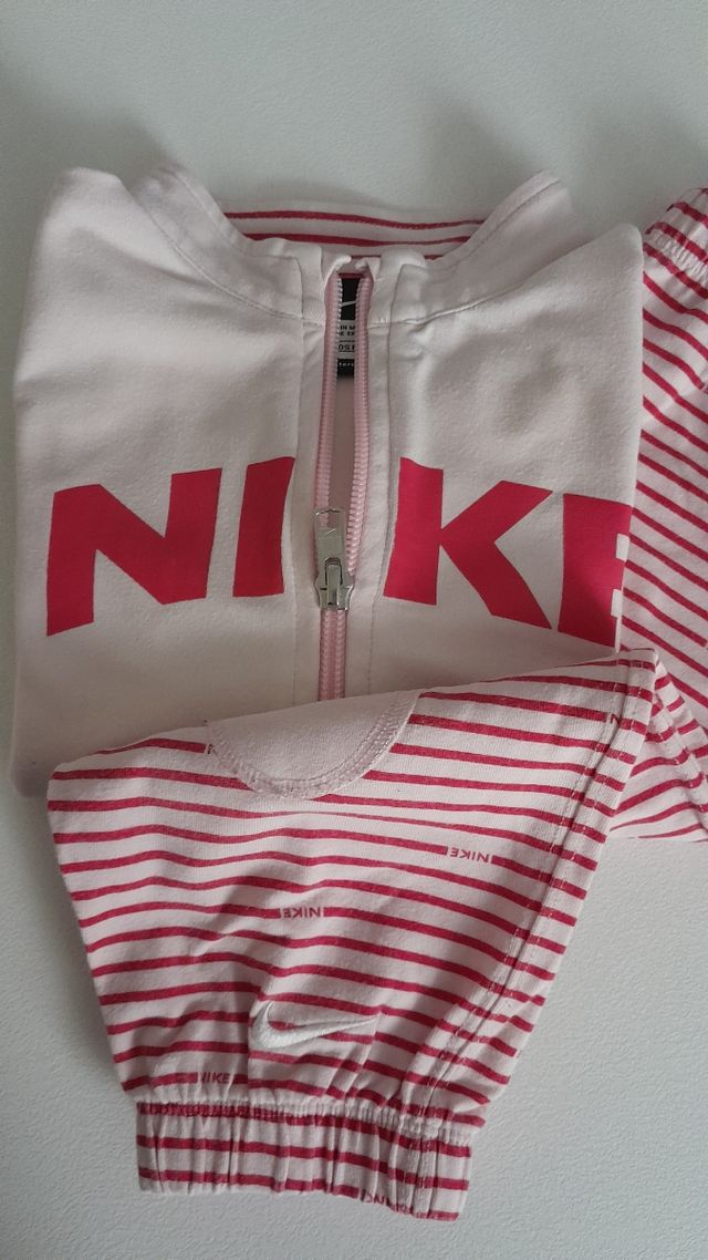 Tuta Nike bambina 12/18 mesi