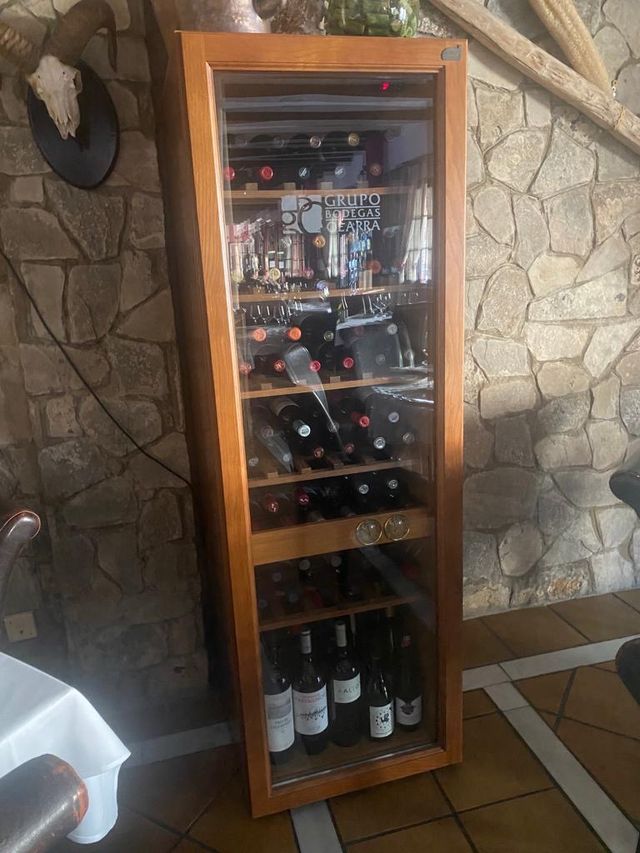 vinoteca de madera