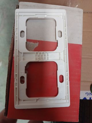 electricidad. Marco dos elementos.