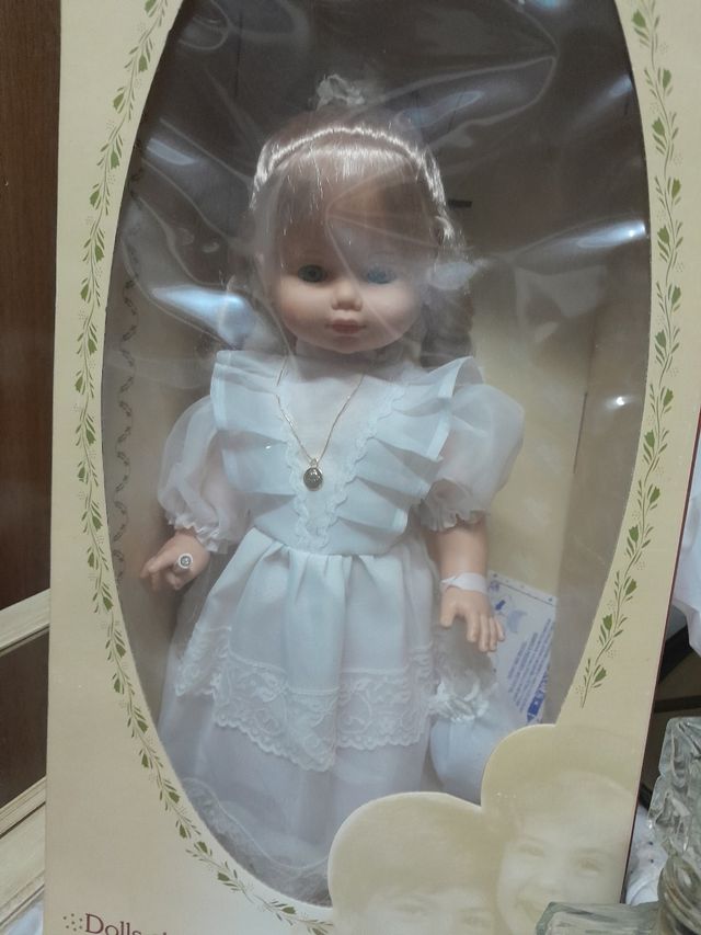 Muñeca de comunión