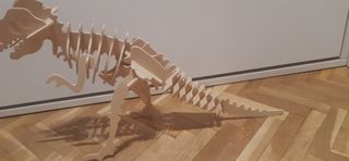Maqueta/puzle de dinosaurio de madera