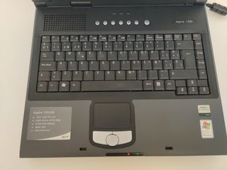 Portátil Acer Aspire 1353LM