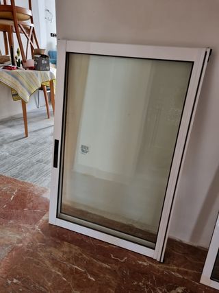 Ventanas de aluminio sin marco.