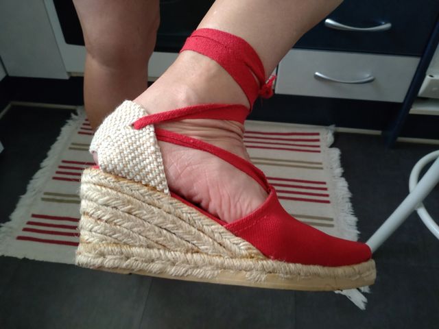 Sandalias de esparto rojas