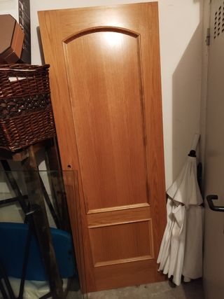 Puerta de madera 203*72'5