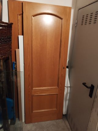 Puerta de madera 203*72'5