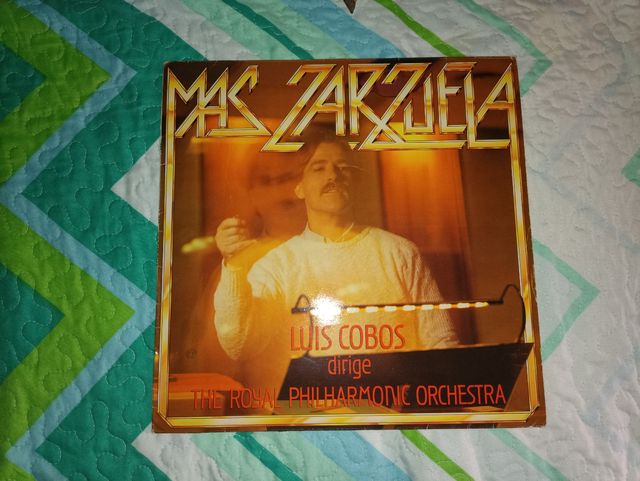 vinilos de luis cobos