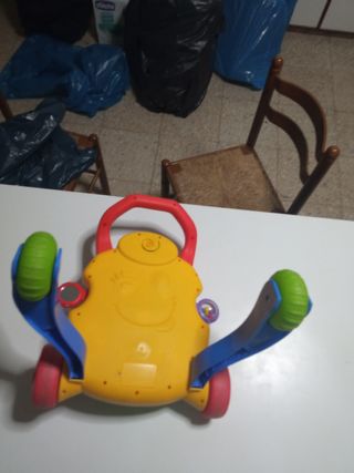 Andador marca Chicco