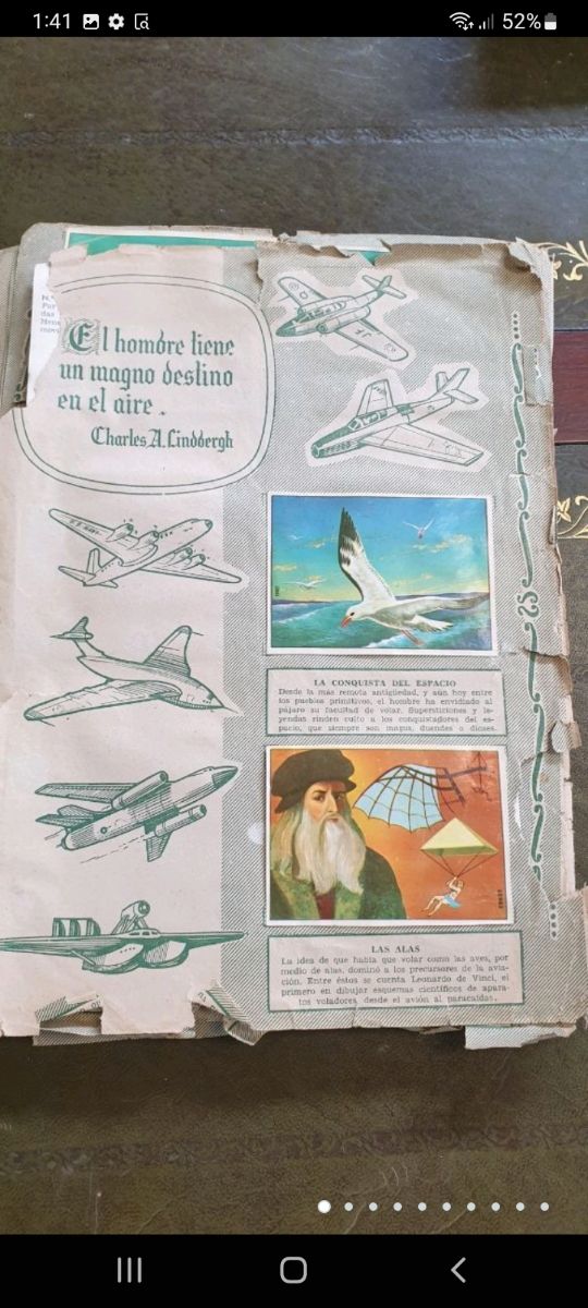 Vecchio album di carte collezionabili