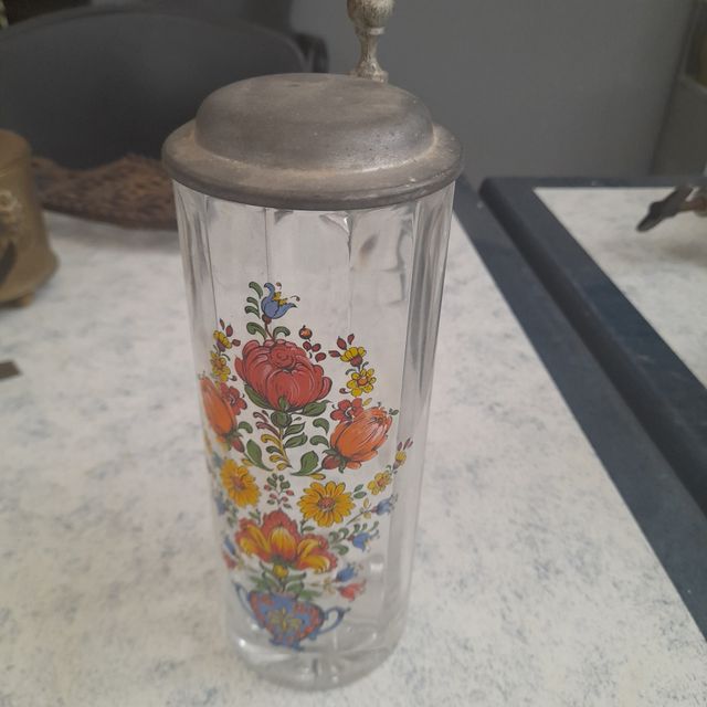 Jarra de cristal antigua