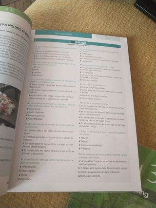 ECONOMÍA 1 BACHILLERATO