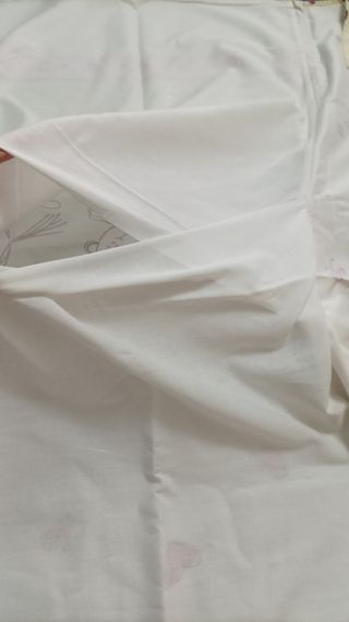 Colchas, chichonera y cortina a juego