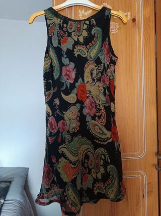 Vestido estampado corto