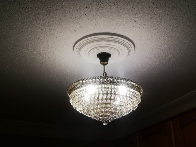 Lámpara lagrimas en dorado. Techo