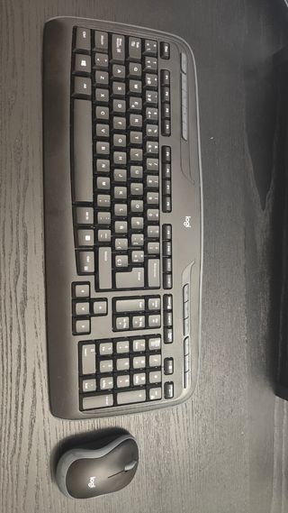 Teclado y ratón Logitech MK330