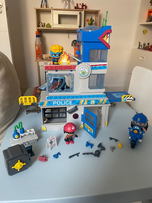 Pinypon Dolls Pinypon Action Police Police Station Pinypon Action