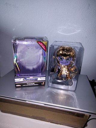 Hot toys Thanos