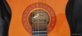 Guitarra española infantil con funda