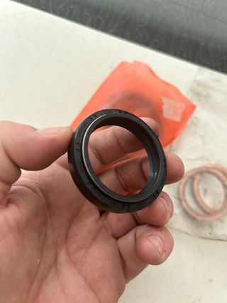 repuestos burgman 650 año2005