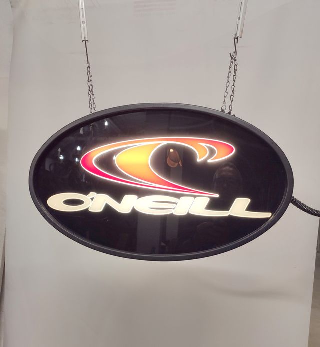 Cartello luminoso O'Neill.