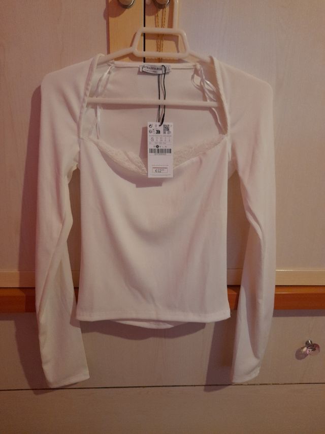 camiseta stradivarius 