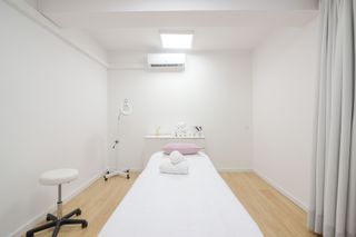 R-6809922 Traspaso Centro de estética en Sarrià