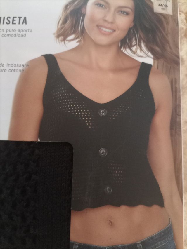 Camiseta top calada talla L