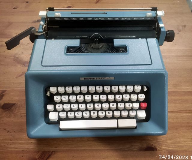 MACCHINA DA SCRIVERE. OLIVETTI STUDIO 46