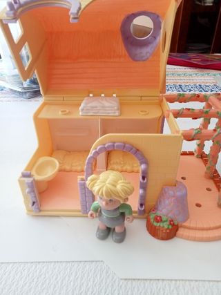 Casa PinyPon+ muñeco