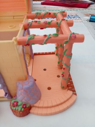 Casa PinyPon+ muñeco