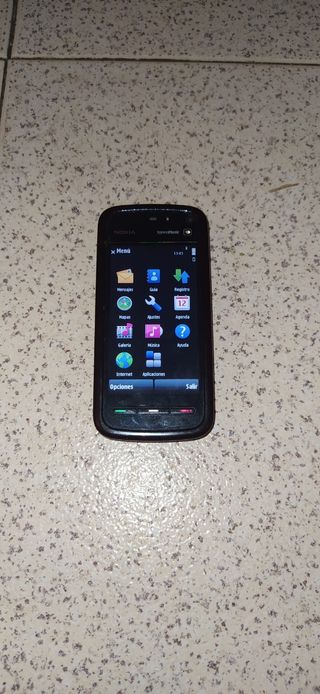Movil de Orange...NOKIA 5800 XpressMusic...