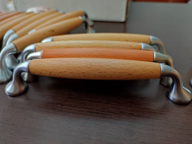 Tiradores de armarios de madera