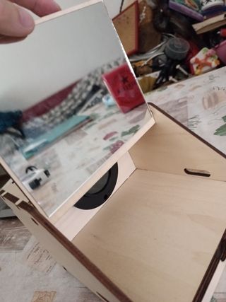 proyector smartphone o diapositivas marquetería