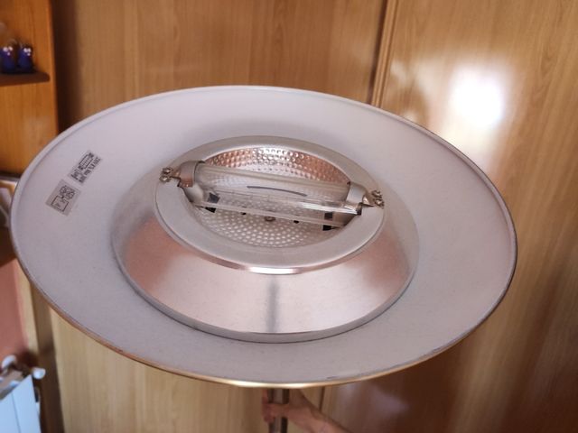 lampara pie de salón