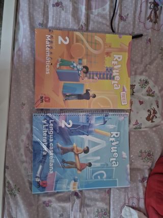 Libros nuevos segundo de primaria revuela
